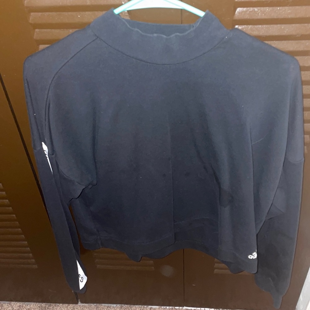 Black Adidas crewneck workout top